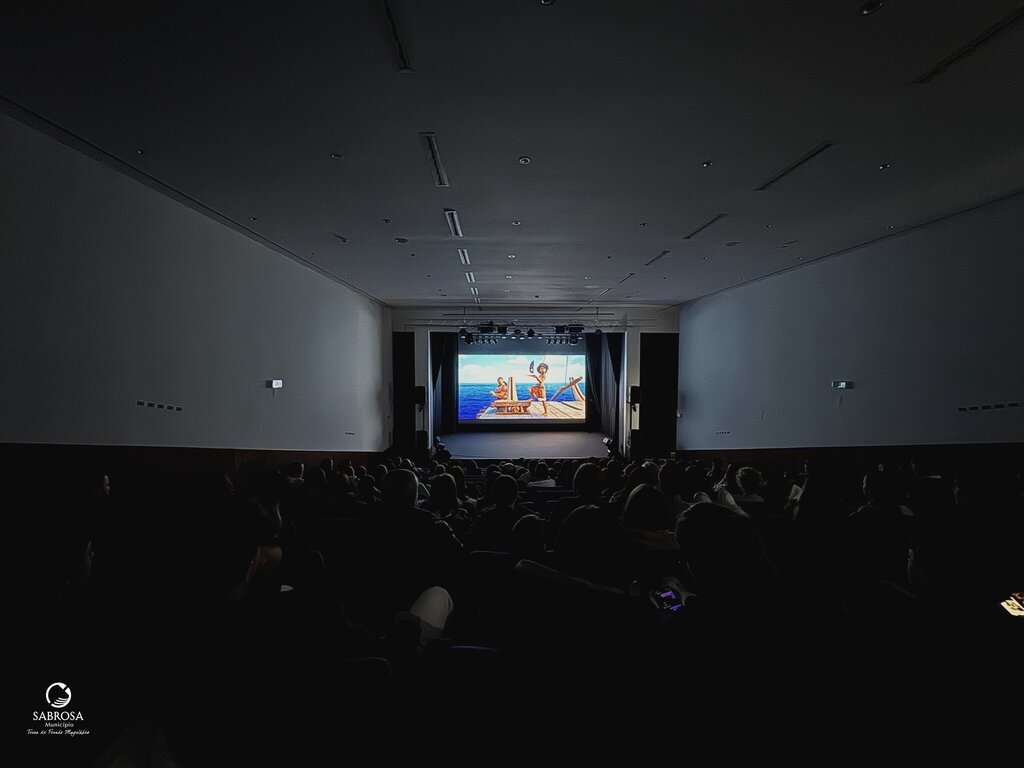 CINESABROSA: Estreia de Sucesso no Auditório Municipal de Sabrosa