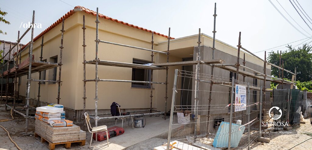 Antigo posto de saúde de Provesende encontra-se em reabilitação para acolher duas novas habitações