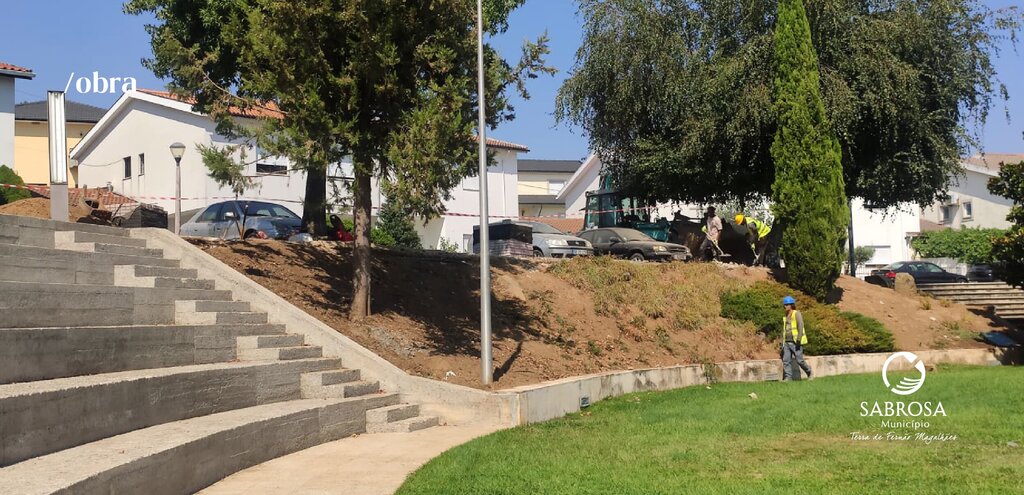Zona do Anfiteatro da Fonte Luminosa - Trabalhos de reparação e requalificação